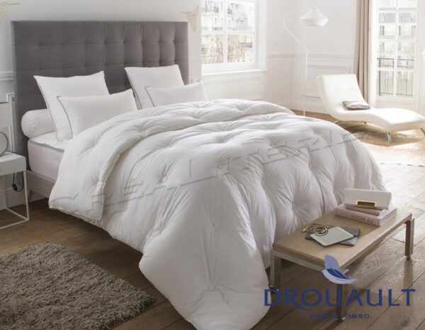 Couette DROUAULT ANGELINE Protect Total 300 g/m², fibre creuse siliconée traitée anti-acariens Fabriquée en France – Image 2